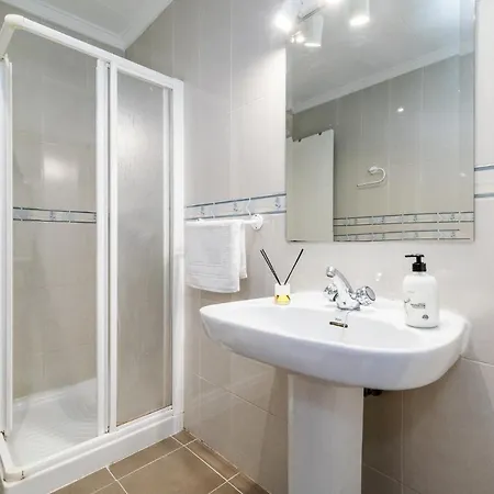 Modern Plaza De Toros Apartment With Free Parking Granada Exterior photo