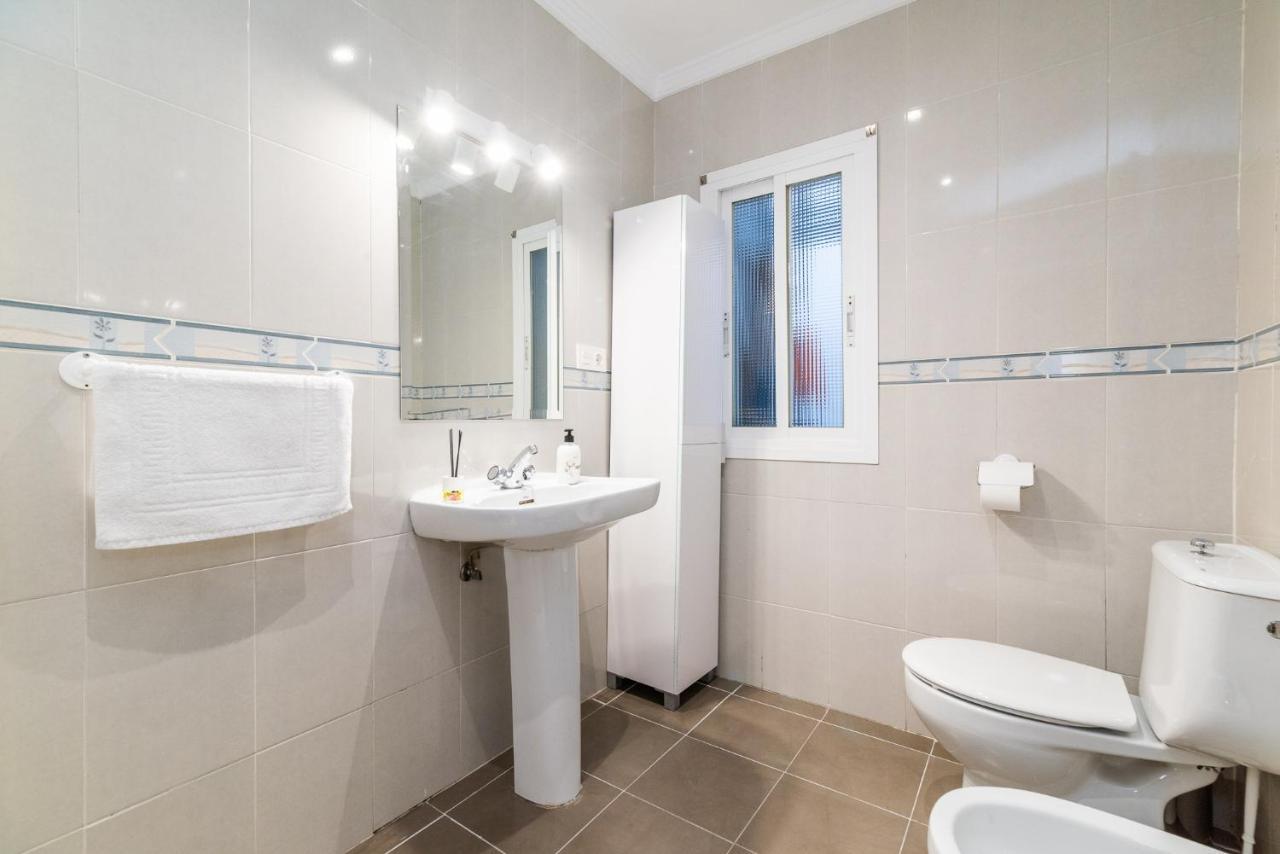 Modern Plaza De Toros With Free Parking Apartment *